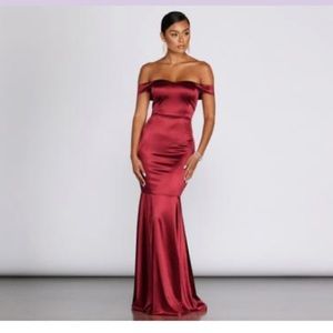 Unworn bought the dress for a friends wedding